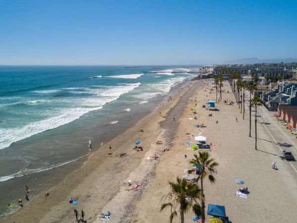 Oceanside Beachfront Four Bedroom Rental Condo Ocean Views