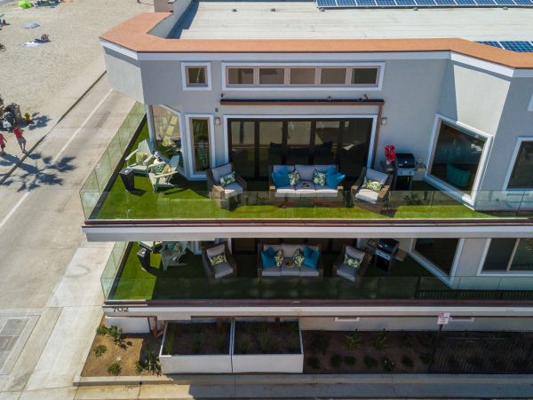 Oceanside Beachfront Four Bedroom Rental Condo Ocean Views
