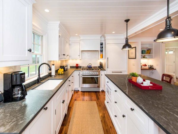 Cape Cod Home 994592