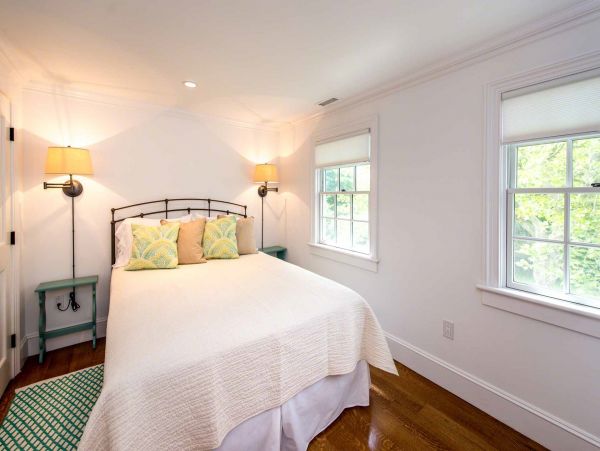 Cape Cod Home 994592