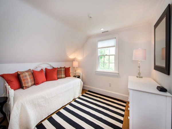 Cape Cod Home 994592
