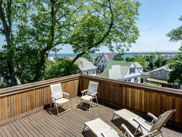 Cape Cod Home 994593