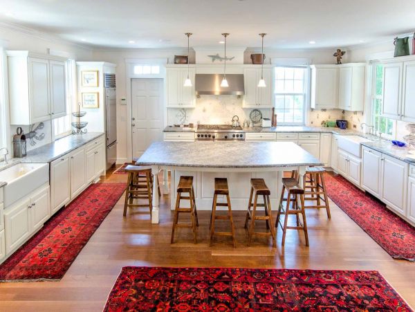Cape Cod Home 994593