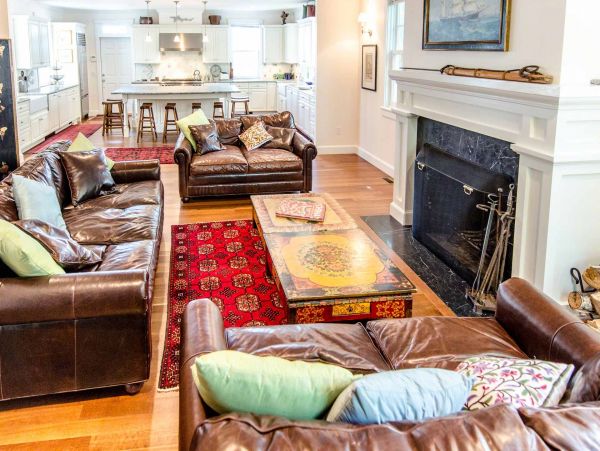 Cape Cod Home 994593