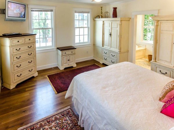 Cape Cod Home 994593