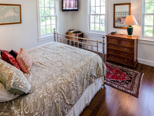 Cape Cod Home 994593