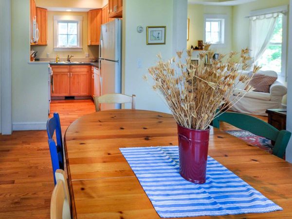 Cape Cod Home 994594