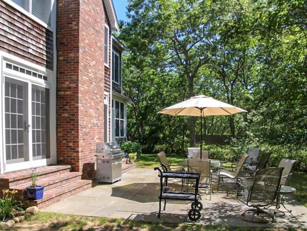Cape Cod Home 994597