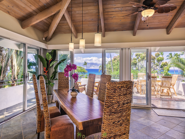 Private Gated Estate Home One Min Walk to Ocean Private Pool Luxury