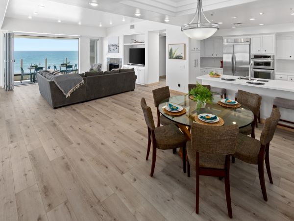 Oceanfront Vacation Condo In Oceanside Sleeps 10 Guests