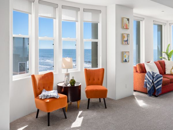 Oceanfront Vacation Condo In Oceanside Sleeps 10 Guests