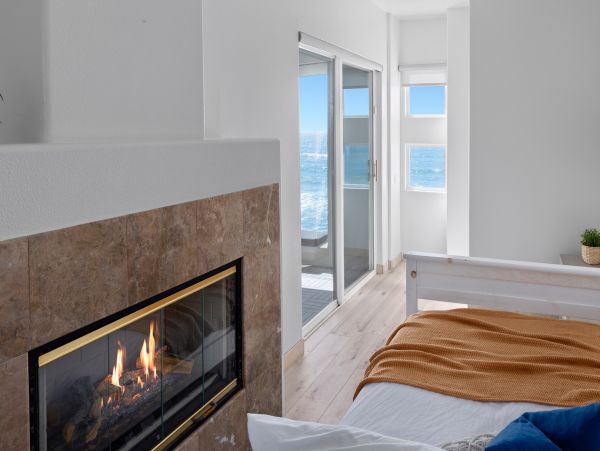 Oceanfront Vacation Condo In Oceanside Sleeps 10 Guests