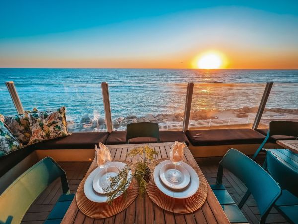 Oceanfront Vacation Condo In Oceanside Sleeps 10 Guests