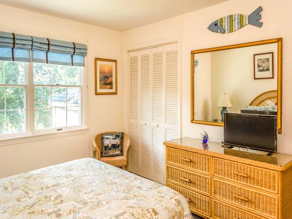 Cape Cod Home 994601