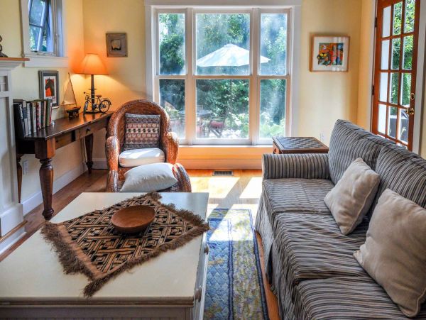 Cape Cod Home 994602