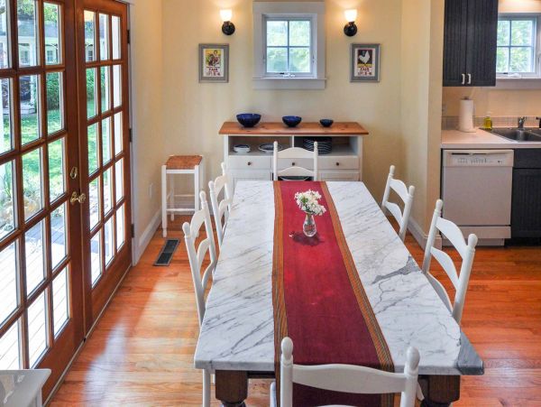 Cape Cod Home 994602