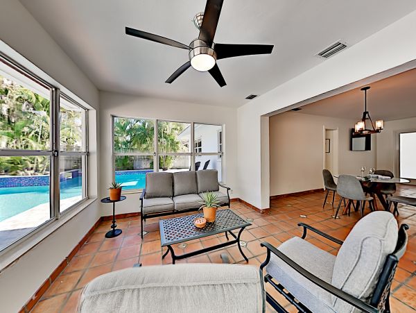 Two Bedroom Rental Home in Fort Lauderdale with Pool