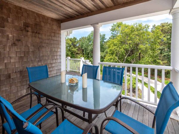 Cape Cod Home 994604