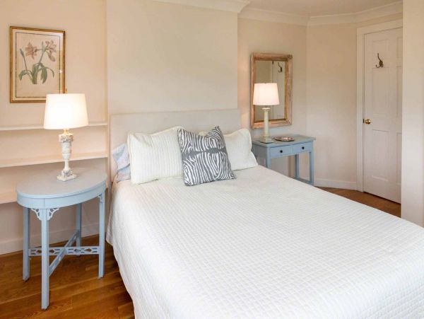 Cape Cod Home 994604