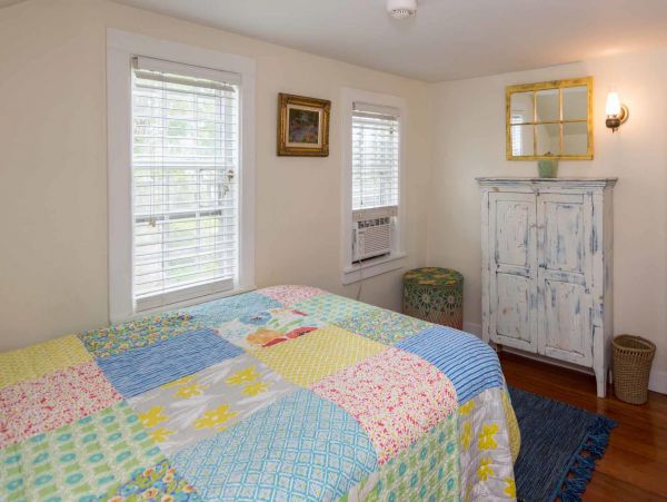 Cape Cod Home 994605