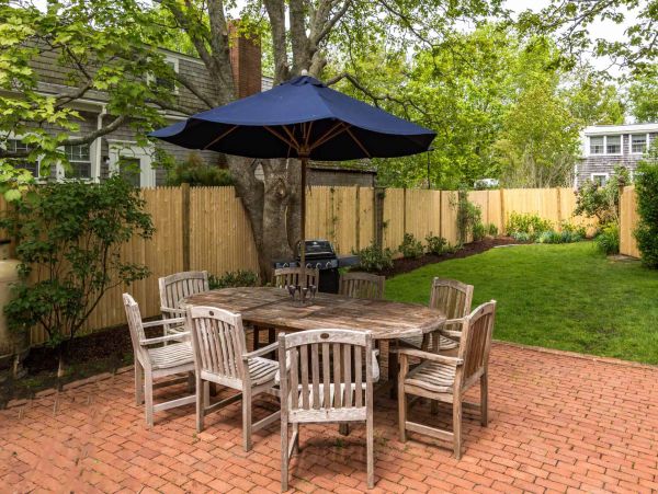 Cape Cod Home 994605
