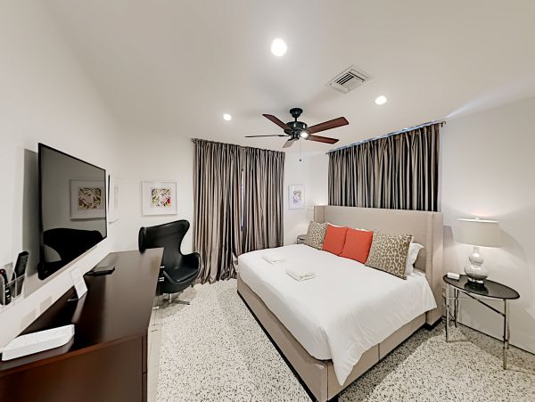 Luxury Vacation Home With Private Pool 8 Guests