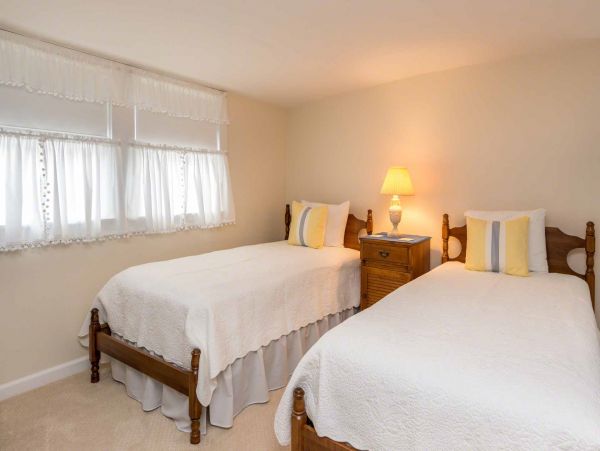Cape Cod Home 994607