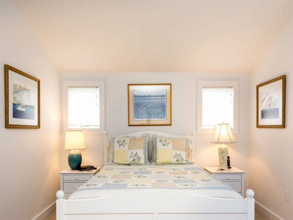 Cape Cod Home 994607