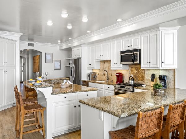 Ocean Views 5 Bedroom Oceanside Luxury Vacation Beach Condo