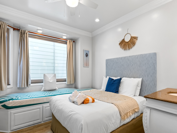 Ocean Views 5 Bedroom Oceanside Luxury Vacation Beach Condo