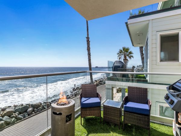 Ocean Views 5 Bedroom Oceanside Luxury Vacation Beach Condo
