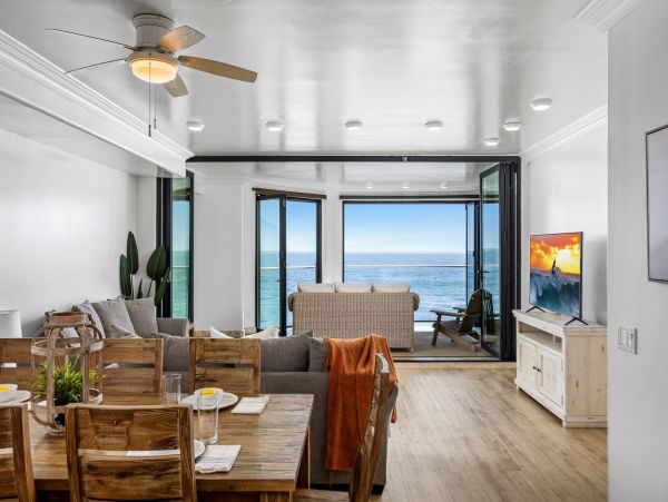 Ocean Views 5 Bedroom Oceanside Luxury Vacation Beach Condo