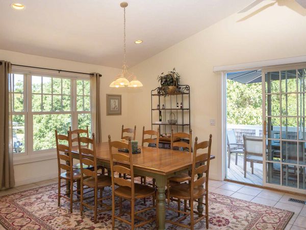 Cape Cod Home 994610