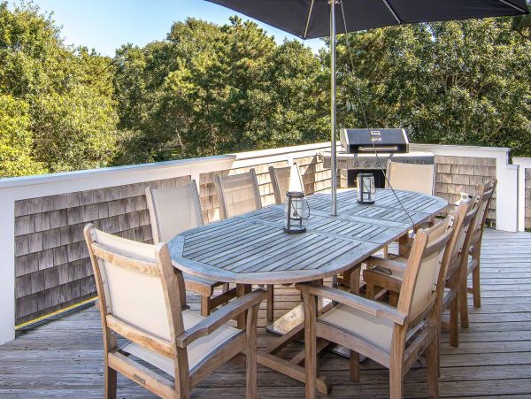 Cape Cod Home 994610