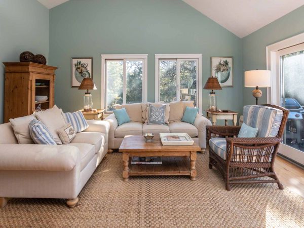 Cape Cod Home 994614