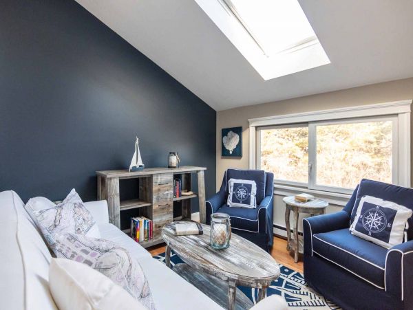 Cape Cod Home 994614