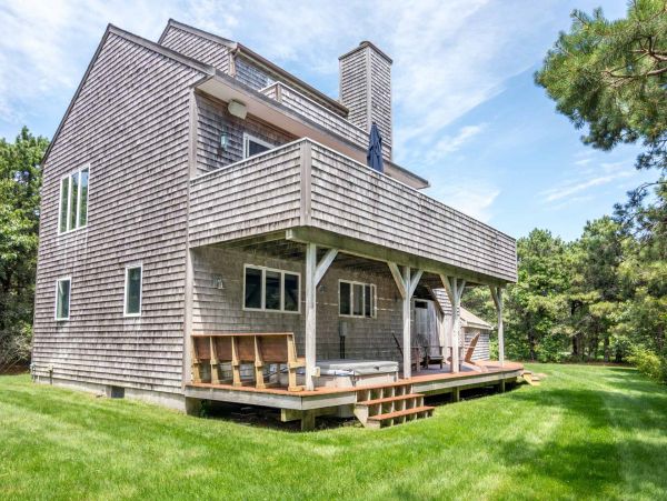 Cape Cod Home 994615