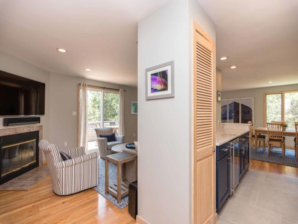Cape Cod Home 994615