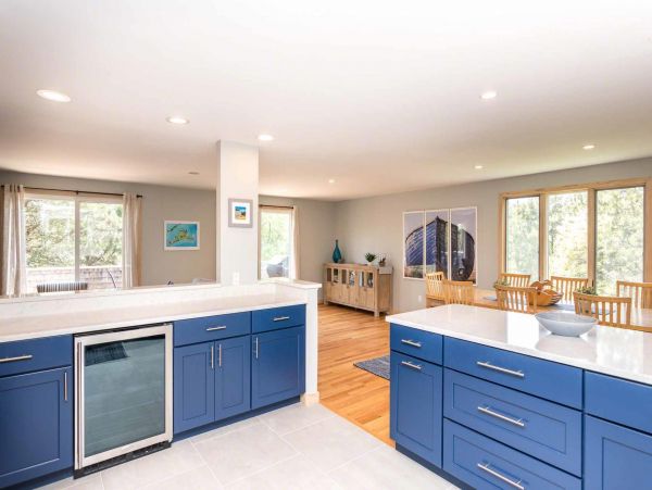 Cape Cod Home 994615