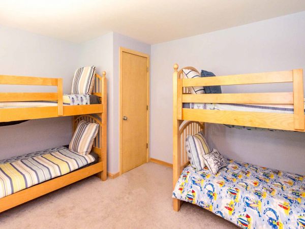 Cape Cod Home 994615