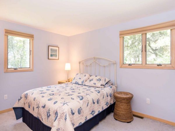 Cape Cod Home 994615