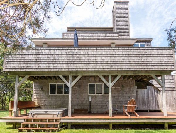 Cape Cod Home 994615