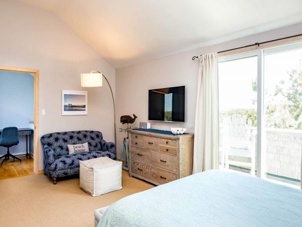 Cape Cod Home 994615