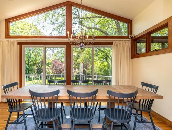 Cape Cod Home 994617