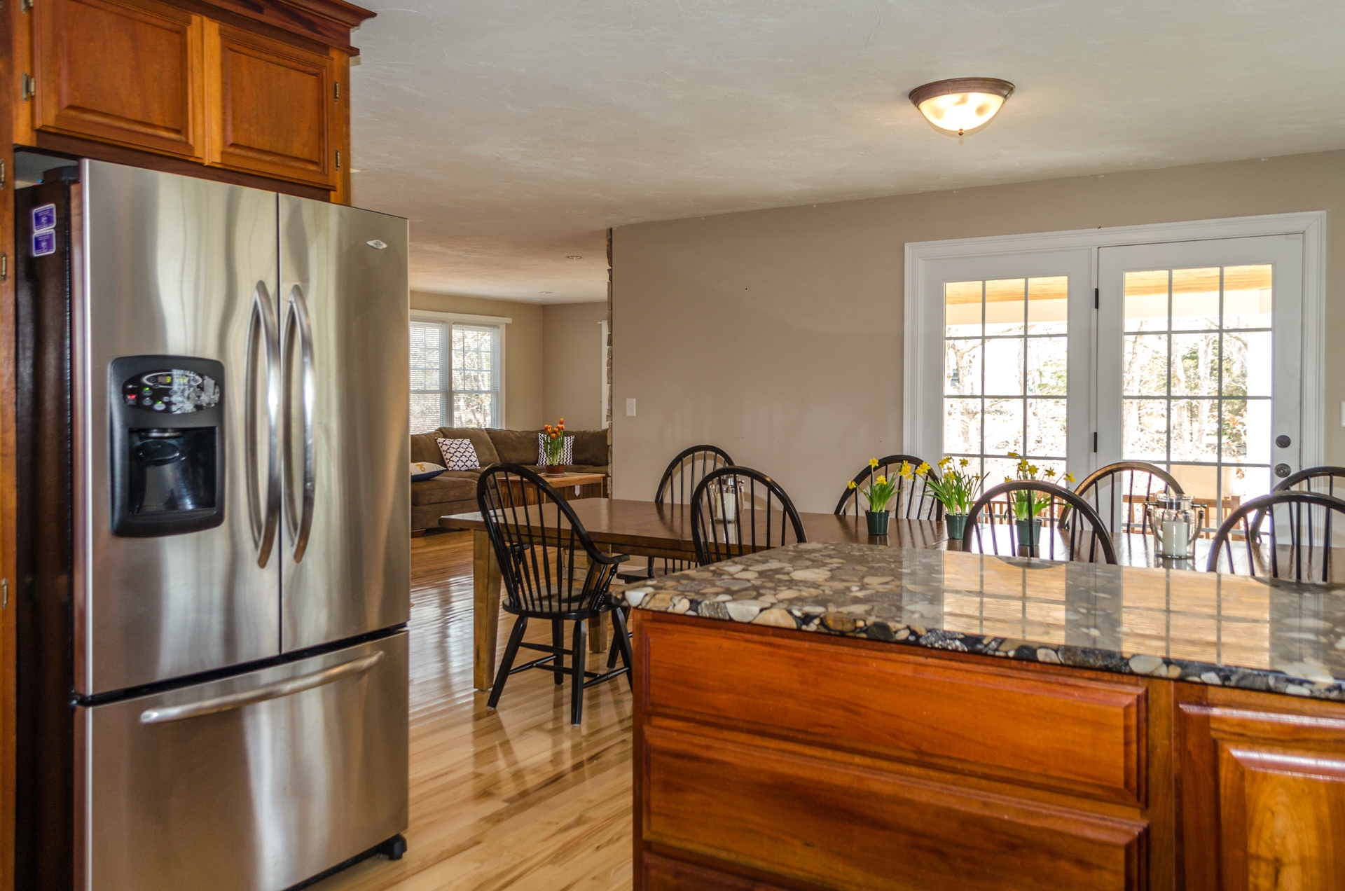 Cape Cod Home 994618