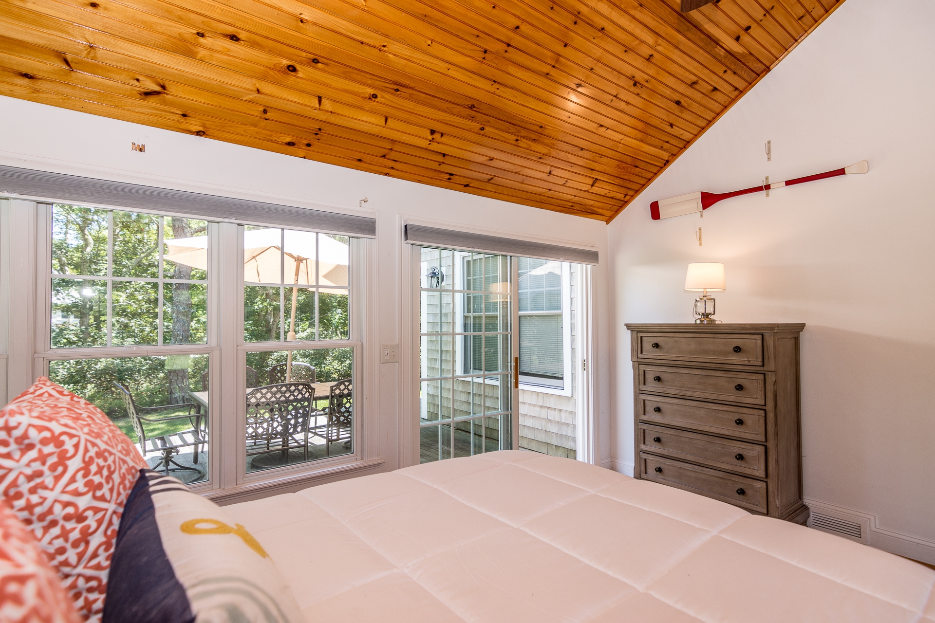 Cape Cod Home 994618