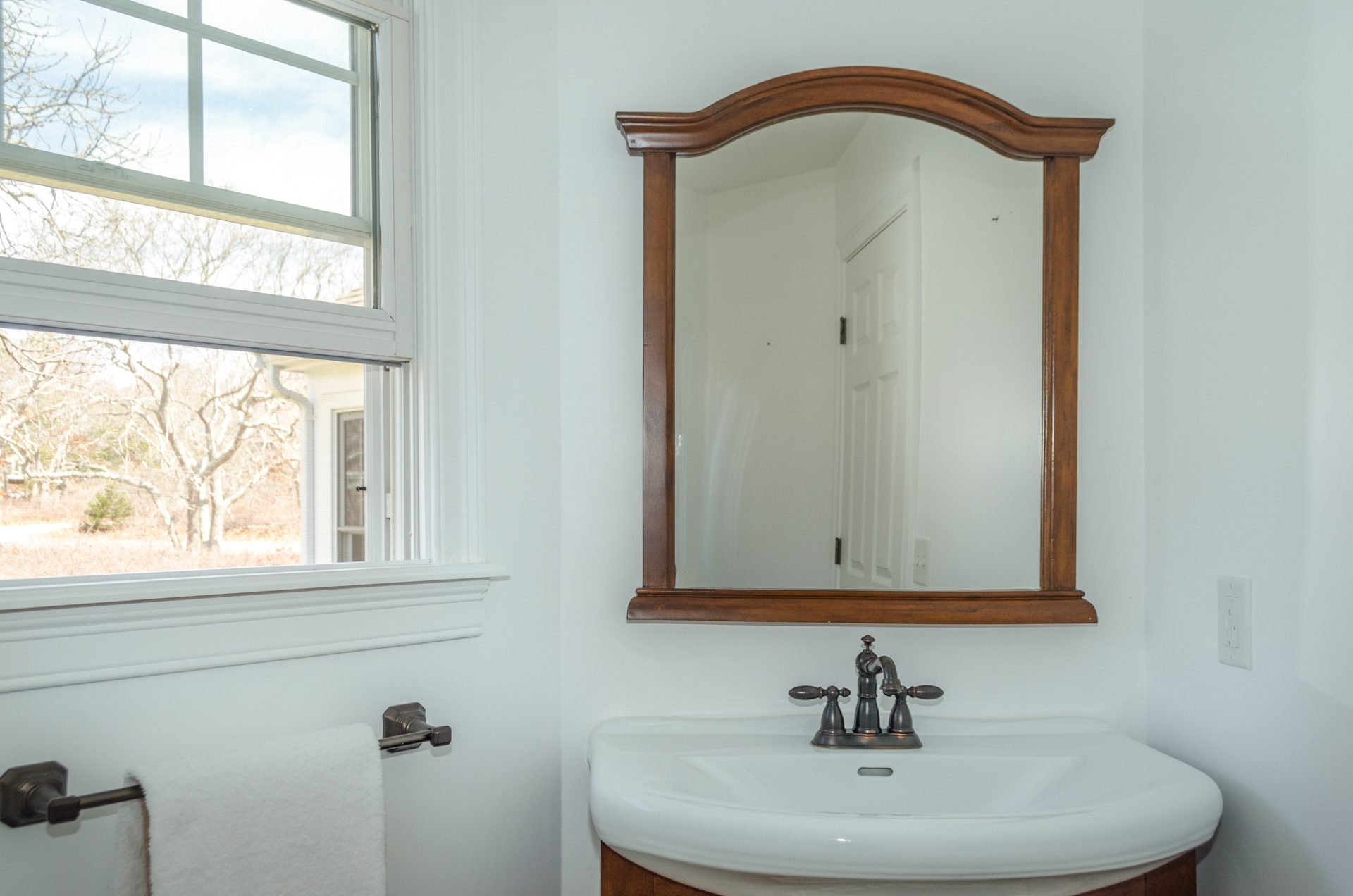 Cape Cod Home 994618
