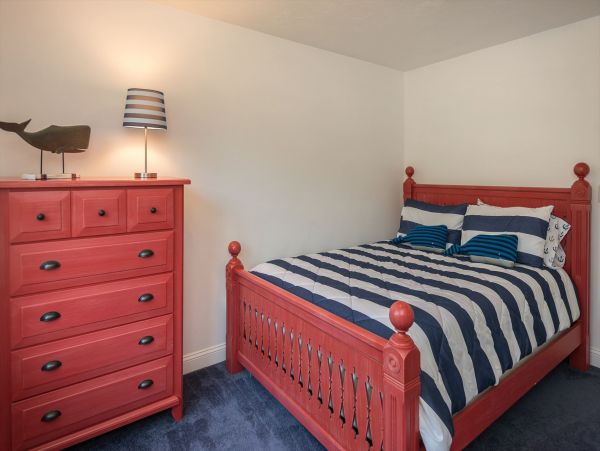 Cape Cod Home 994618