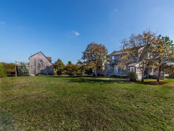Cape Cod Home 994619