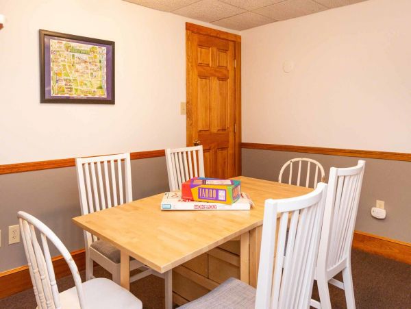 Cape Cod Home 994619